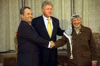 Barak and Arafat Shaking Hands/Source: Sharon Farmer